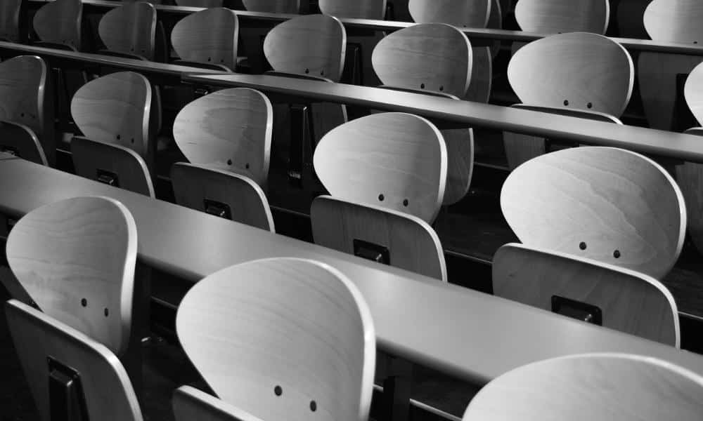 Jak zdobyć stypendium na studia w Polsce?