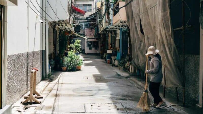 Organizacja szafek w kuchni – sprawdzone porady i triki